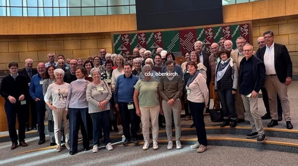 Bild Rothenberger:
Besuch der CDU Oberkirch im Landtag NRW Bild Rothenberger:
Besuch der CDU Oberkirch im Landtag NRW